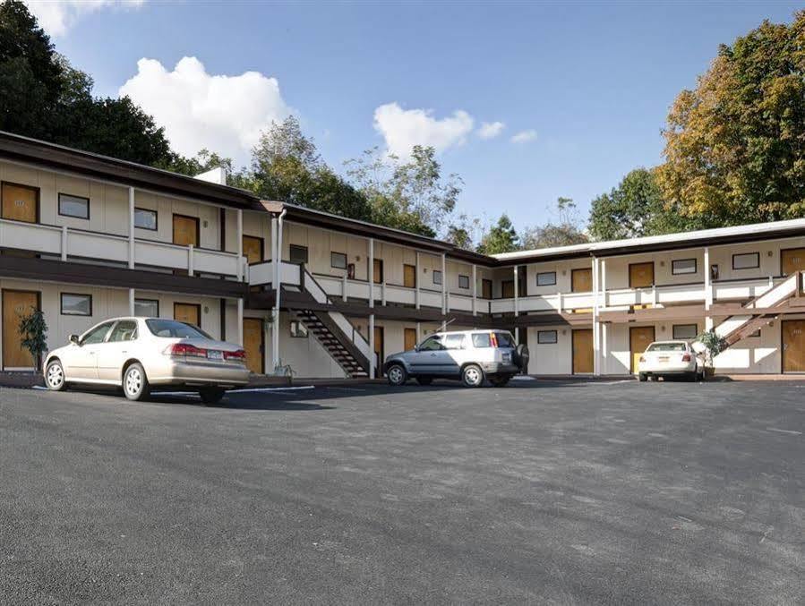 Americas Best Value Inn Highland-Poughkeepsie Ngoại thất bức ảnh